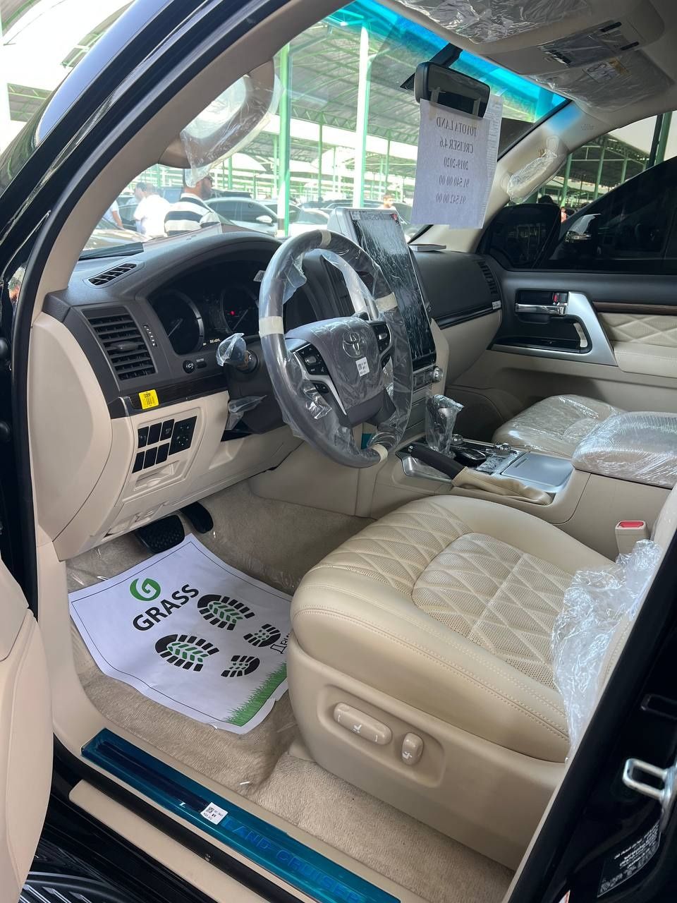 Toyota Land Cruiser 200 4.6