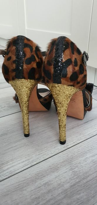 Sandale (peep toe) Bourne England cu paiete și par de ponei 36