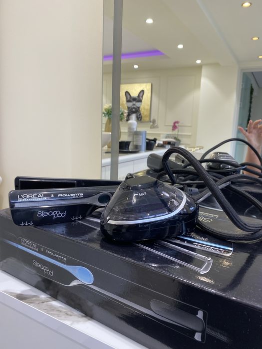 Placa de par profesionala cu abur L’Oréal Professionnel