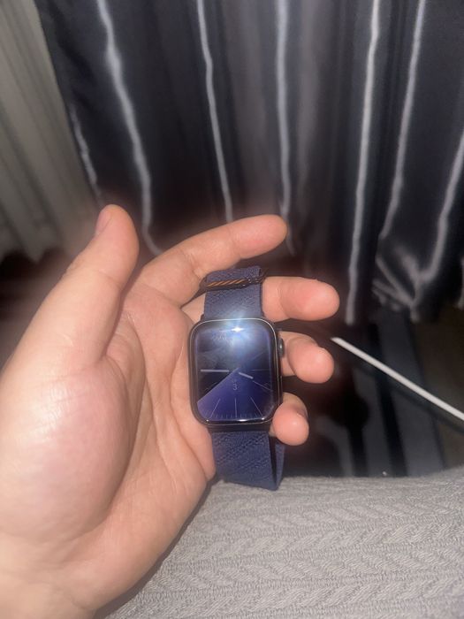 Продам apple watch 9 45mm