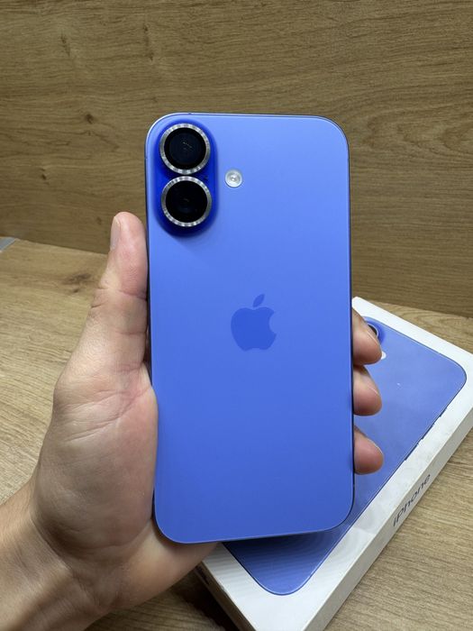 iPhone 16 128Gb Albastru 99% battery life