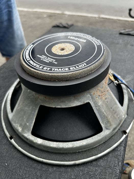 Boxa Bass Laney 200W