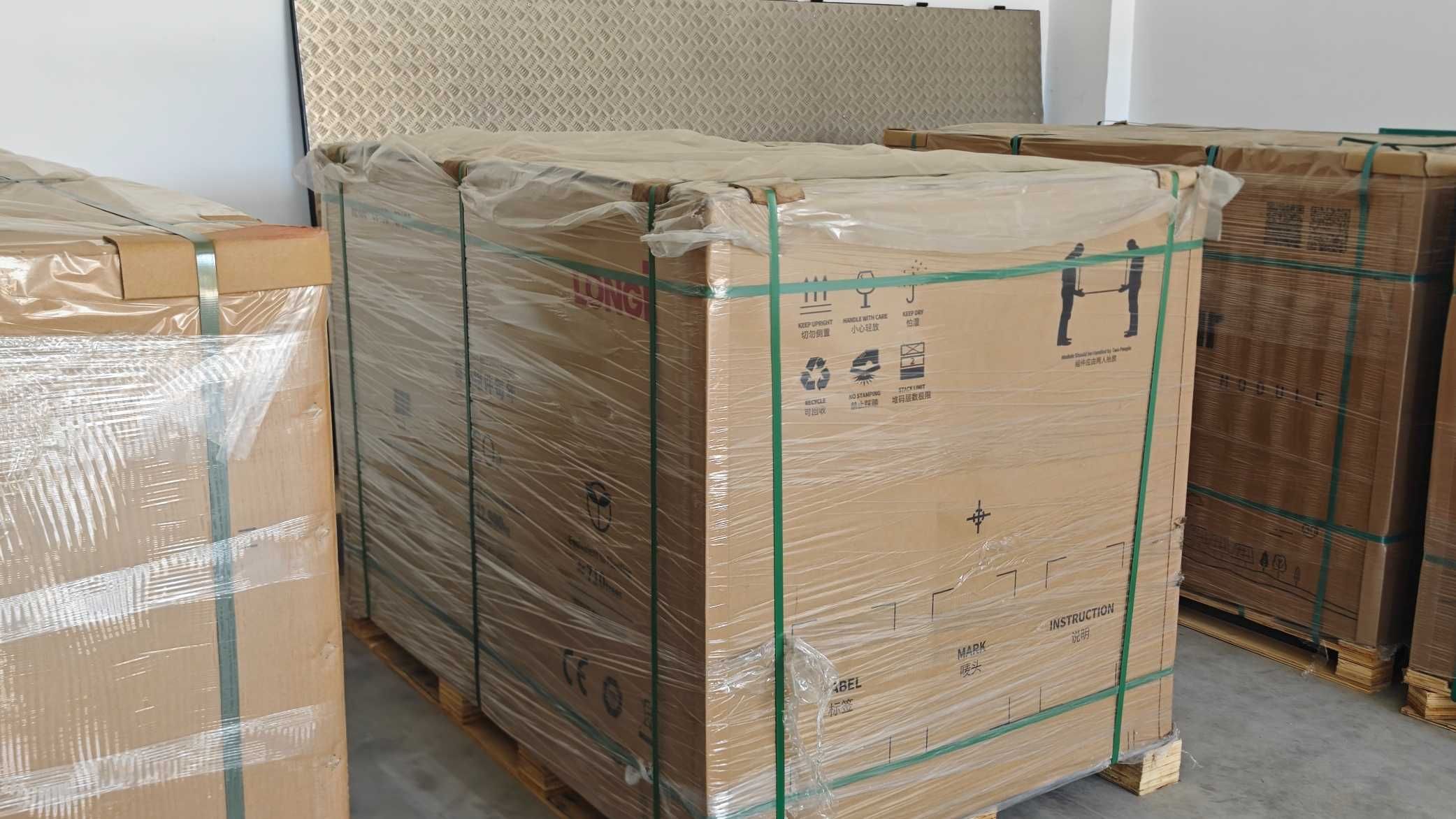 Longi 425W Tier 1 TOP con N type  Соларни панели  с черна рамка