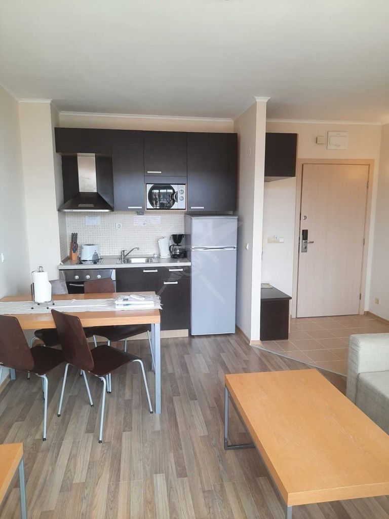 Продава се Двустаен апартамент в Обзор - 60 кв.м за 1375 €/кв.м - Снимка #2