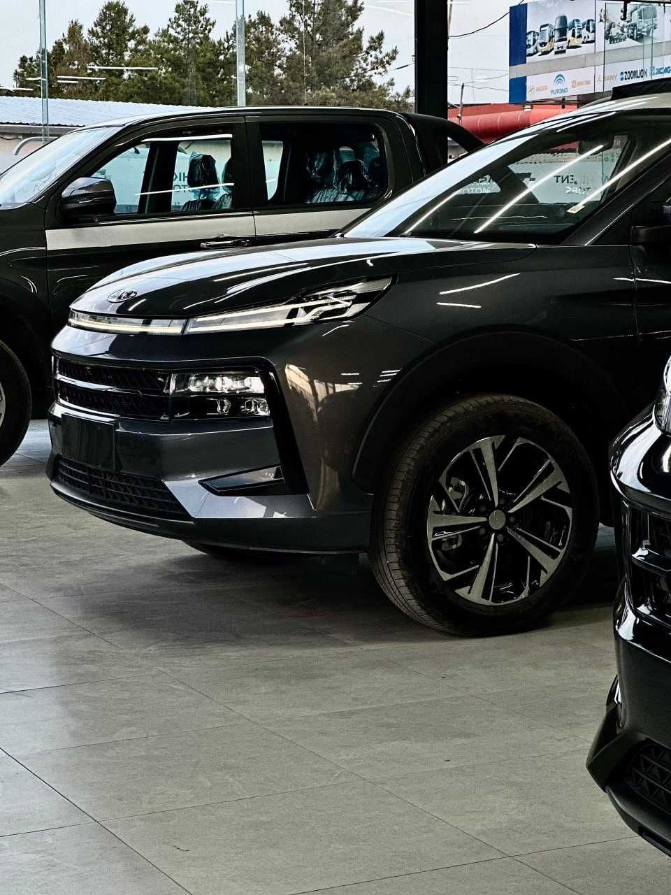 Jac JS 6 nalichida sotuvda tayyor holatda