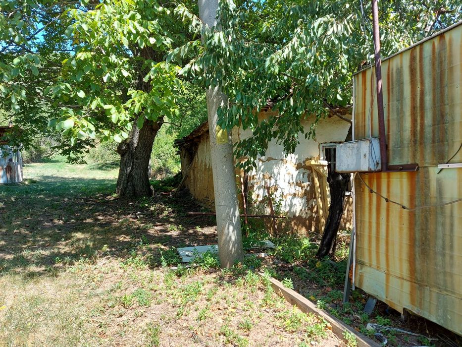 Продава се Парцел в с. Горни Романци, Област Перник - 984 кв.м за 17 €/кв.м - Снимка #2