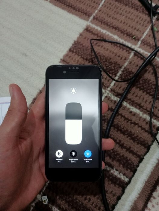 iPhone 8 64GB 100%