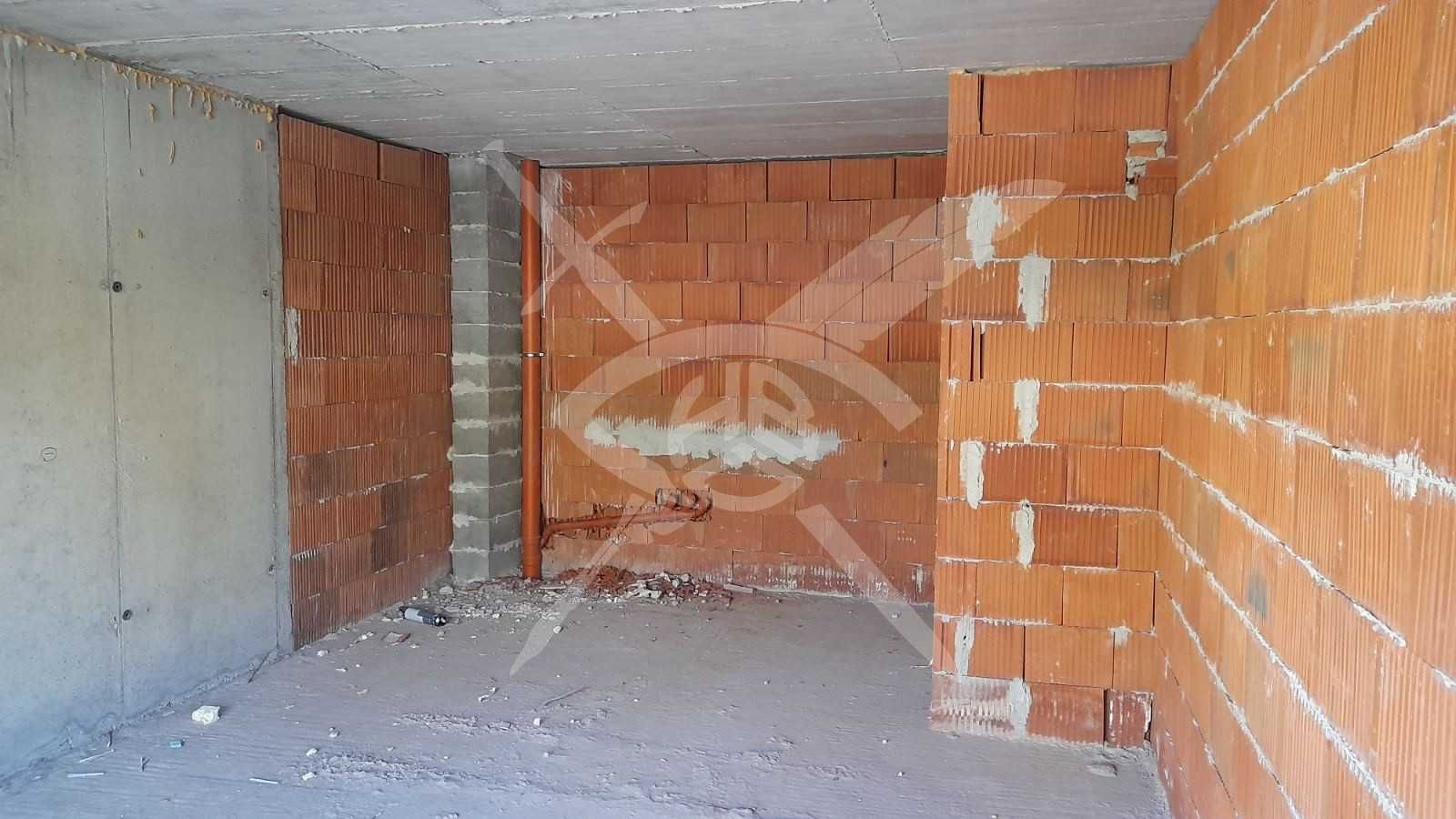 Двустаен апартамент до Гребна база 58361