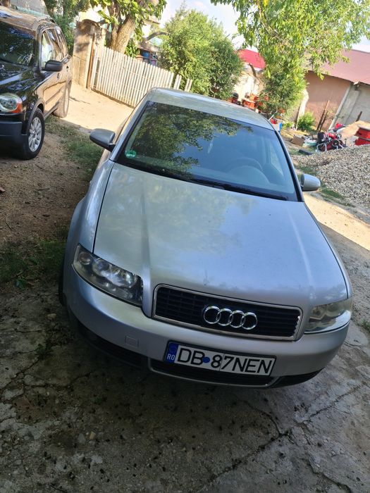 Vând Audi a4 b6 2.0 alt