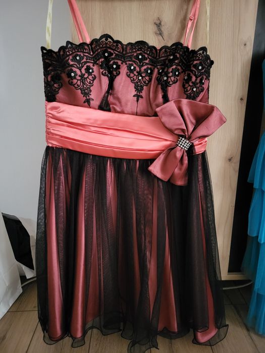 Rochie midi eleganta