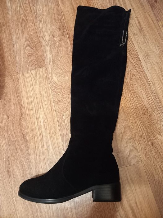 Продам ботфорды замшевые зима