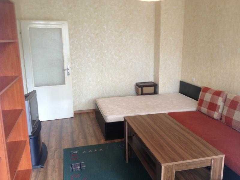 Дава се под наем Едностаен апартамент в София, Надежда 1 - 46 кв.м за 270 € - Снимка #2