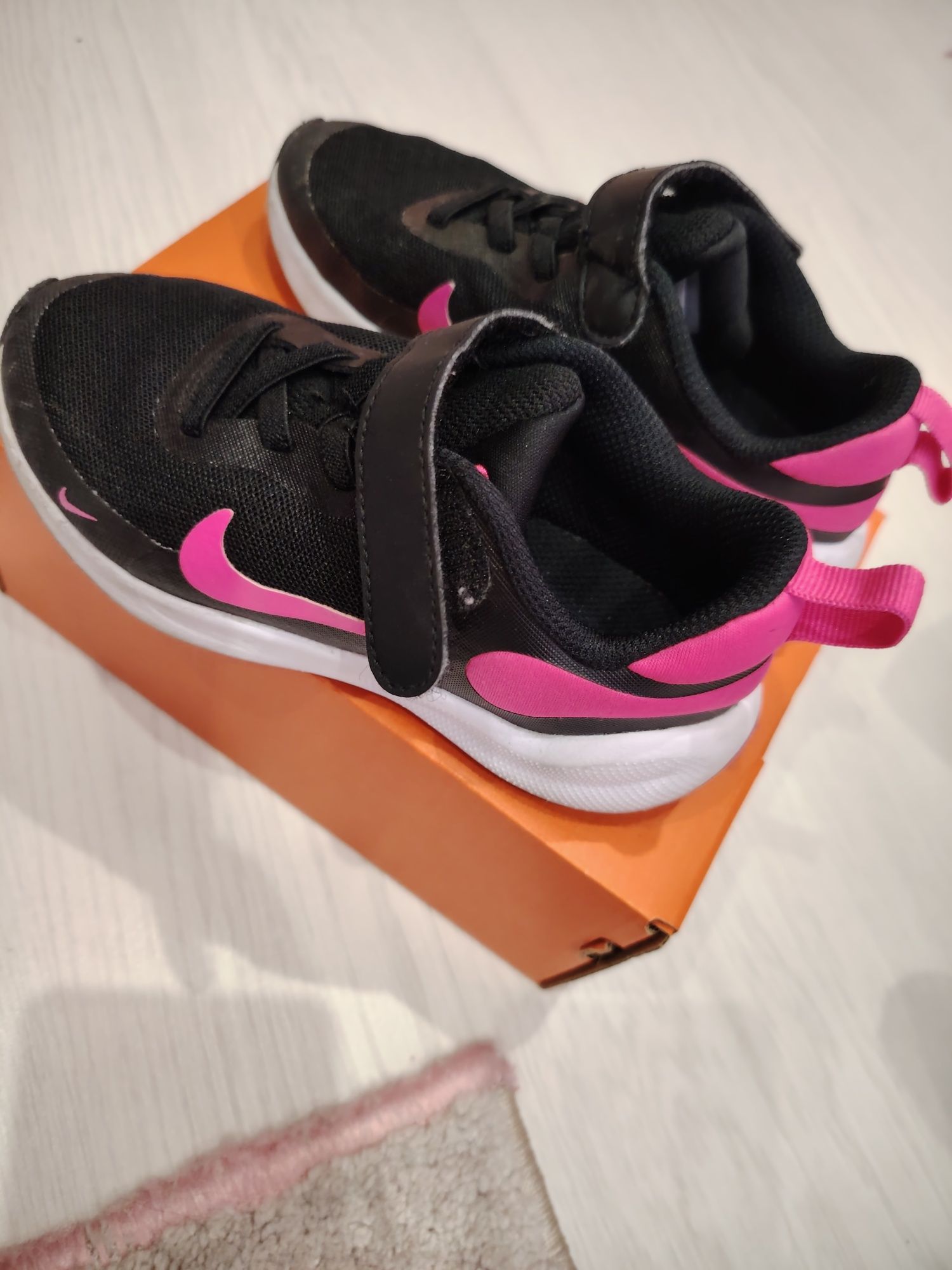 Маратонки Nike оригинал