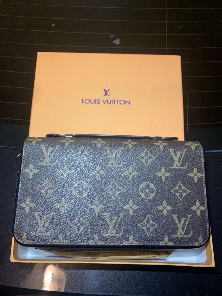 Zippy Wallet Louis Vuitton Портфейл