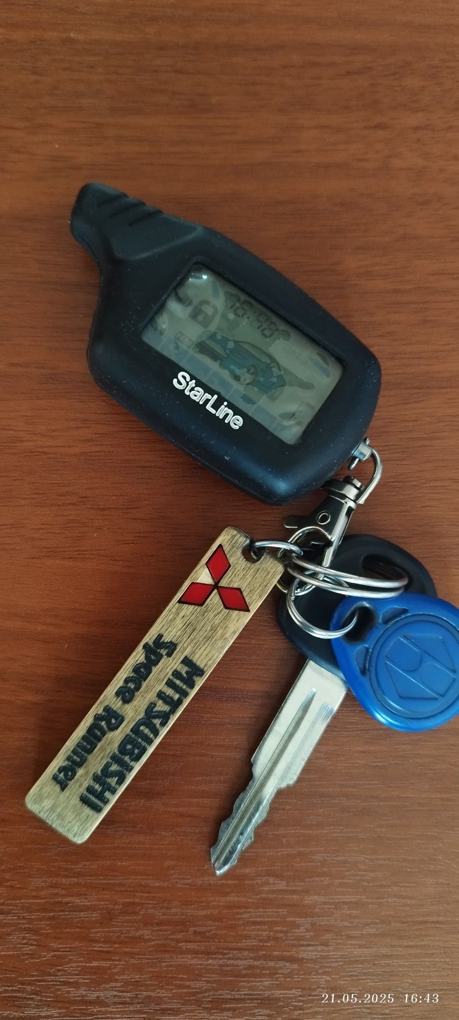 Продам Mitsubishi Space Runner 1993 г, торг есть