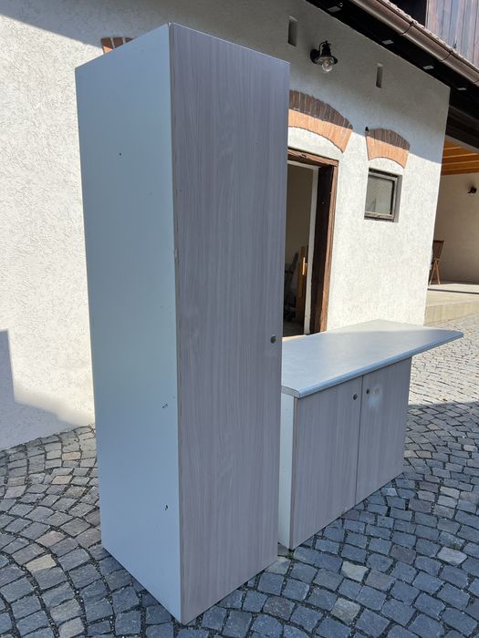 Mobila din doua corpuri