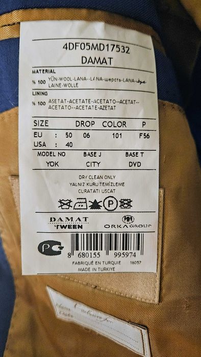 Costum Damat lână 100% impecabil!