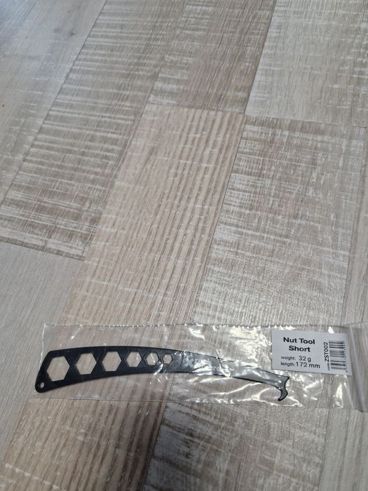 Cheie pentru nuci, 172mm