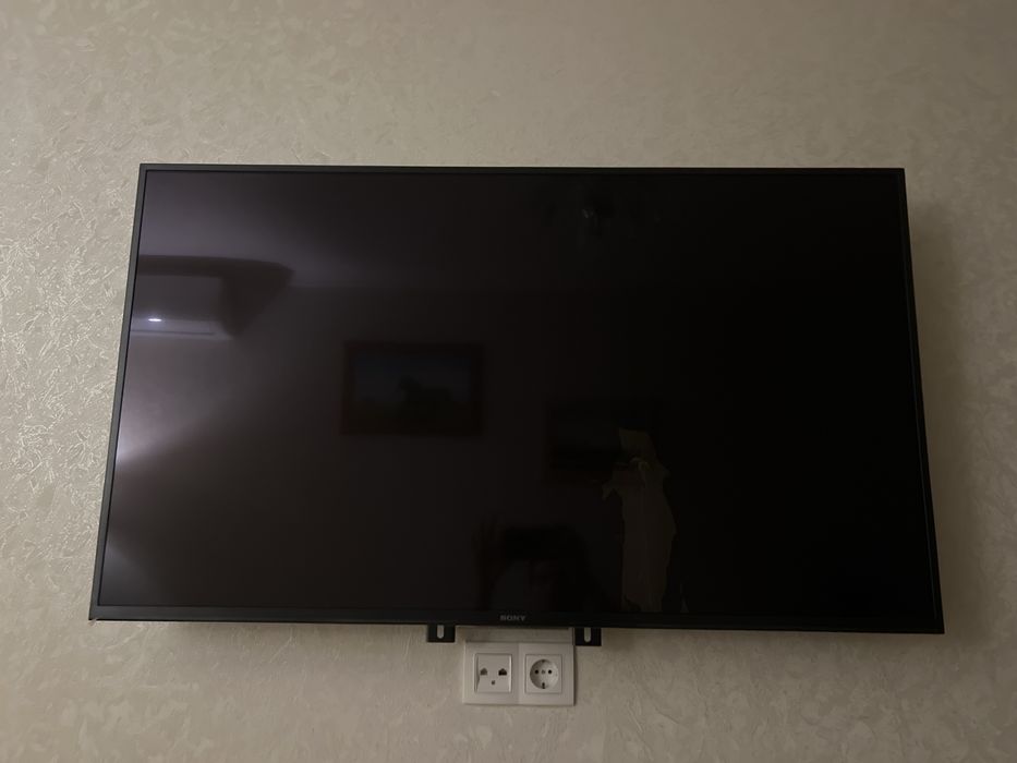 Продаю Телевизор sony, сломаная матрица