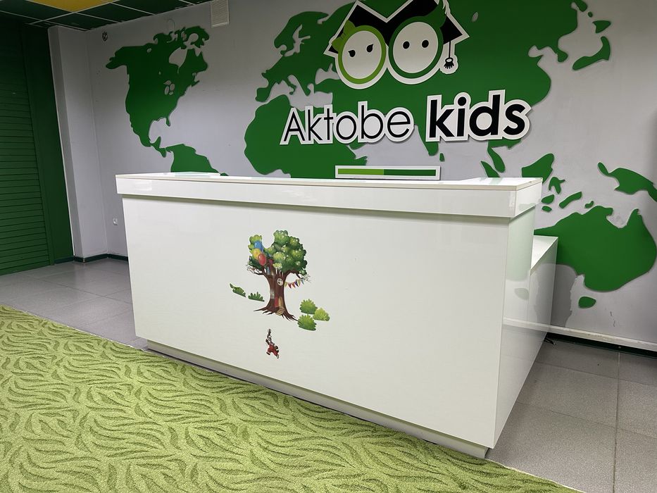 Стойка ресепшн (Reception desk)