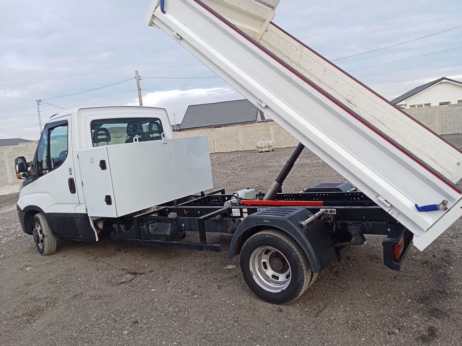 Iveco basculabil pe spate