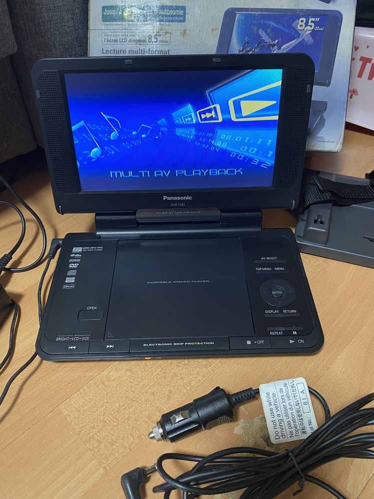 DVD -LS83 Panasonic player portabil