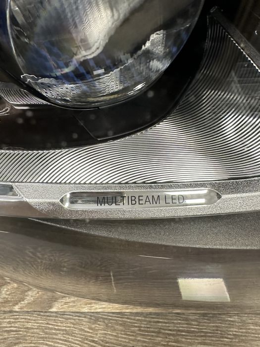 Mercedes W222 Facelift фар фарове десен  фейс с класа