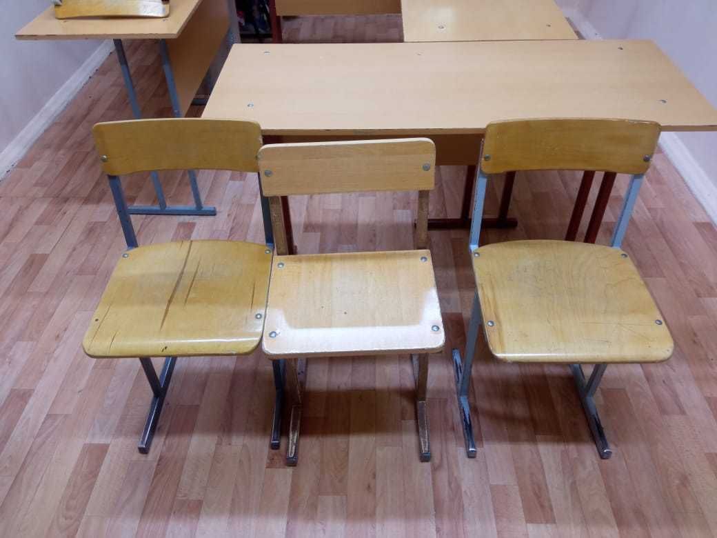 Продаю школьную мебель