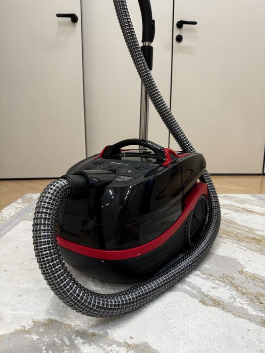 Продам пылесос Bosch.