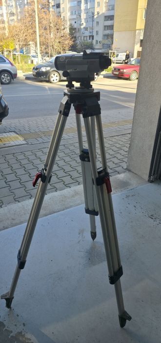 Оптичен нивелир Bosch GOL 20 D и статив BT 160