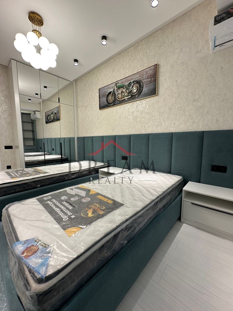 Срочно продается 3/3/7 Куйлюк массив 5 Новостройка Кирпич