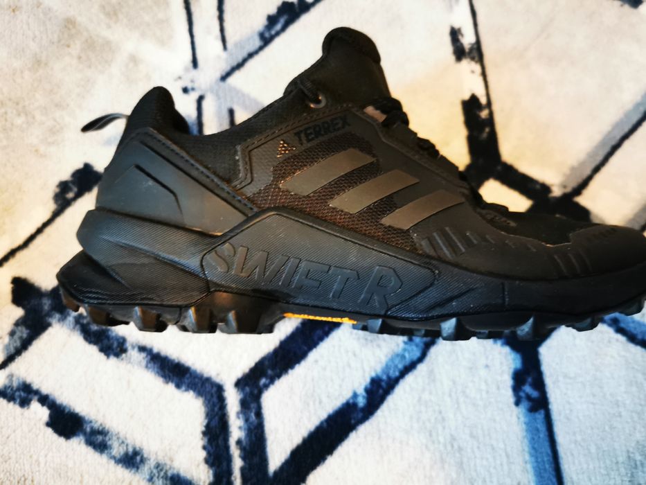 ADIDAS TERREX swift R goretex