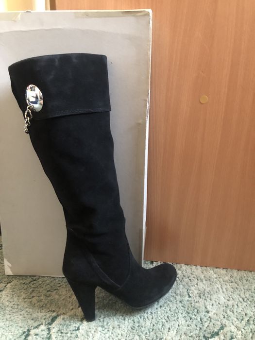 Сапоги- ботфорты. Натуральная замша, черные Италия. Размер 37