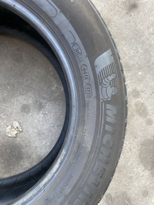 2 бр 235/55/17 Michelin Continental
