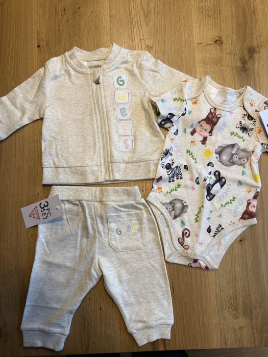 Комплект за бебе Guess