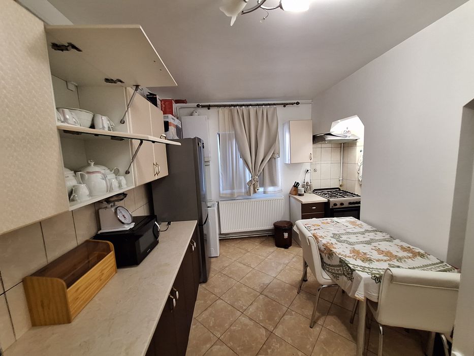 Apartament 2 camere, decomandat, 68 m2