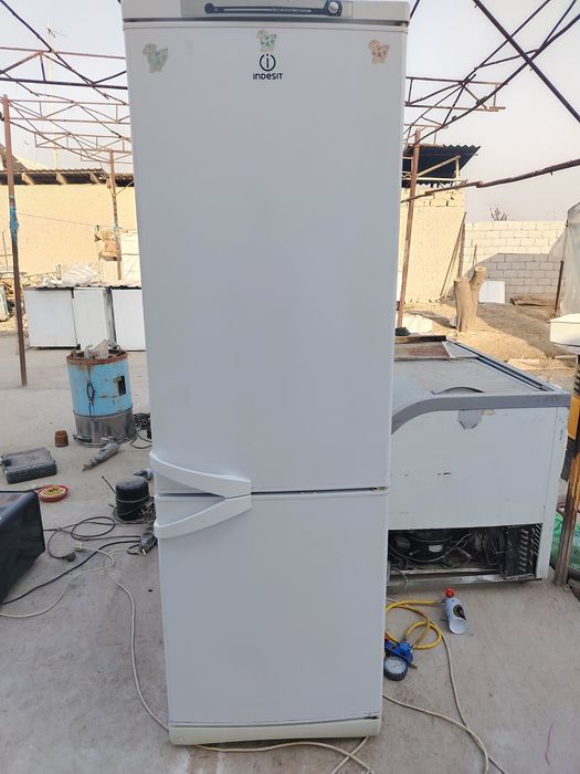 Indisit haladilnik sotiladi 950 ming