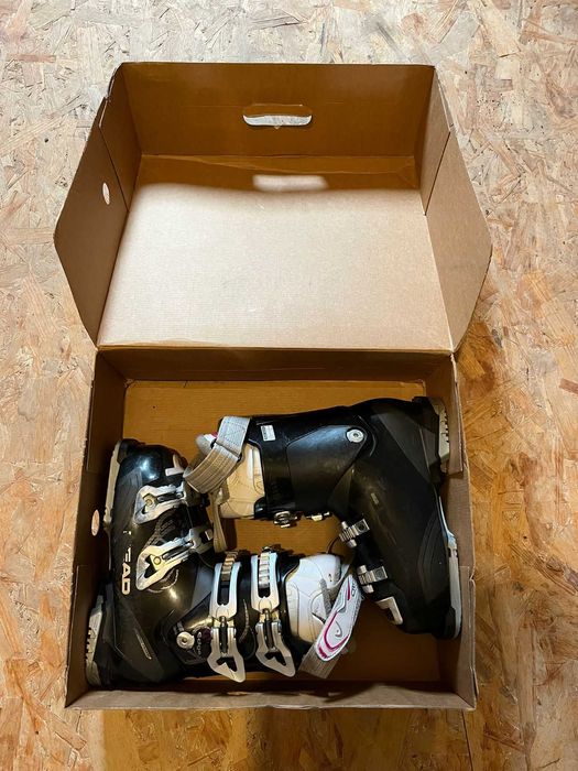 Vand clapari HEAD marime 38.5, casca si ochelari WEDZE