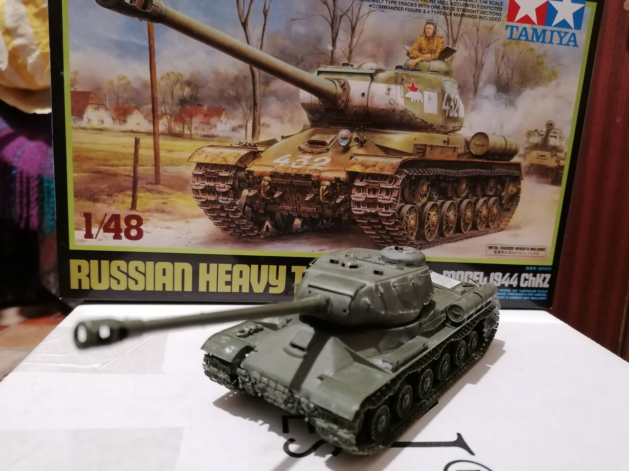 Модели на танкове 1/48