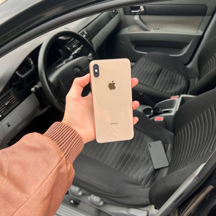 iPhone XS Max Gold