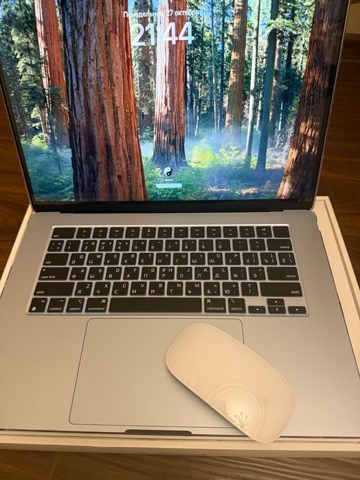 15 inchi MacBook Air M4 blue