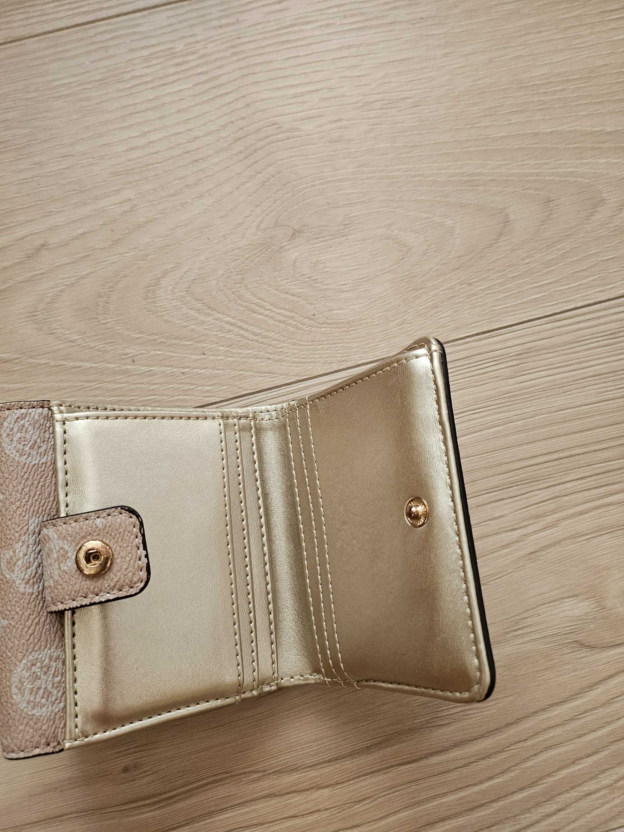 Оригинално портмоне GUESS