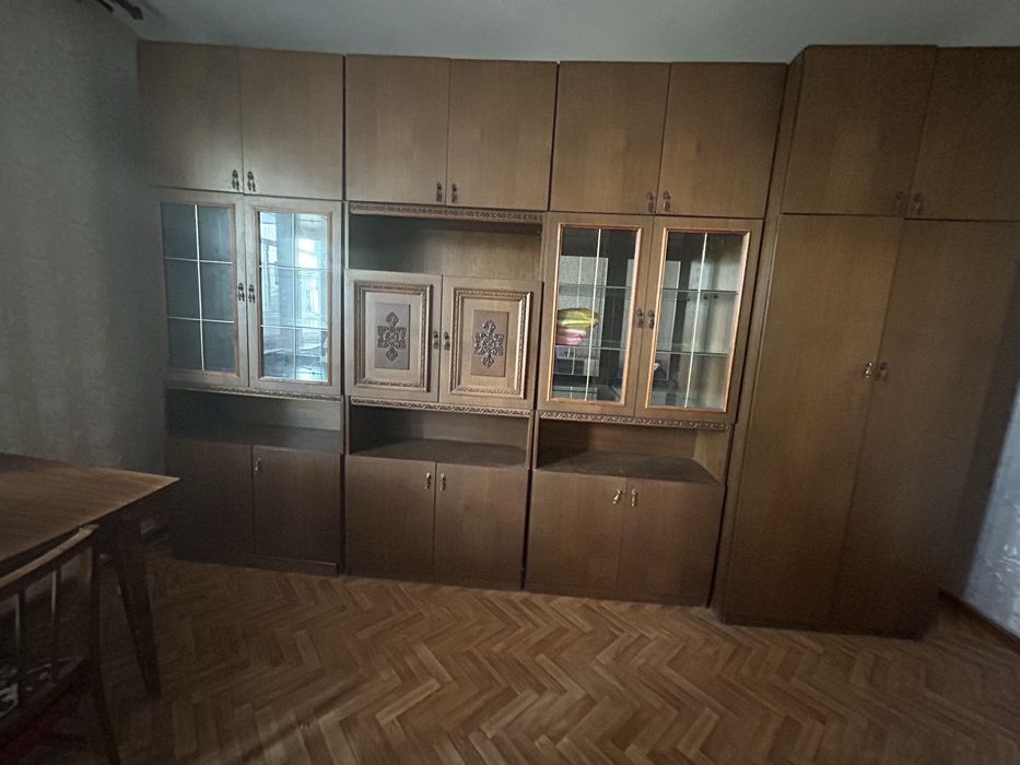 Стенка четырех предметнаястенка матированая с инкрустацией