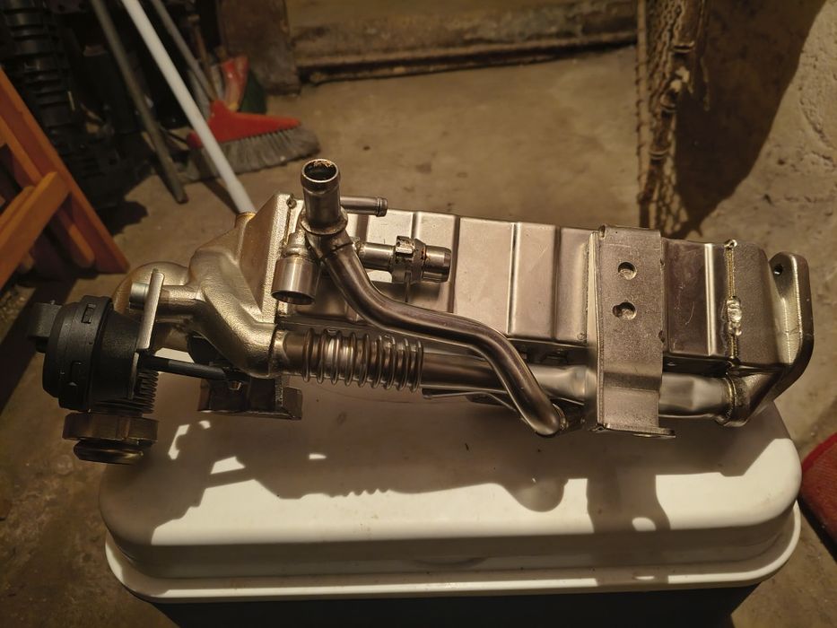 Răcitor gaze BMW 3.0 F10 f15 f16 f01 f02 f25