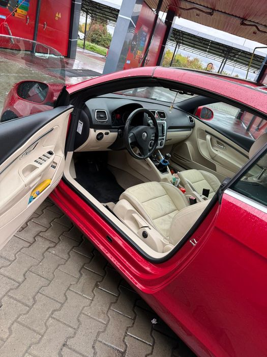 Vând Volkswagen Eos