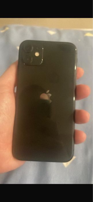 Айфон 11 64ГБ продам