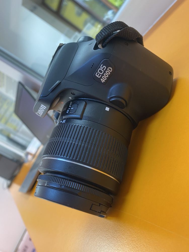 Canon DSLR EOS 4000D - Nou