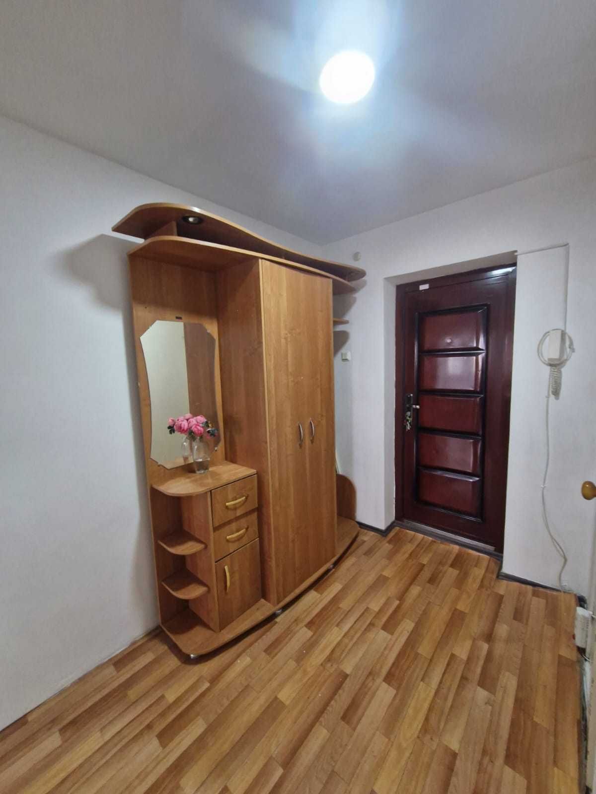 1 комн кв. 4 мкр  улучшенной планировки