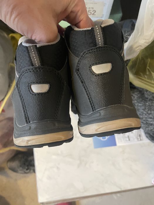 Водоустойчиви зимни обувки