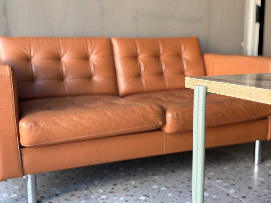 Кожен двуместен диван IKEA